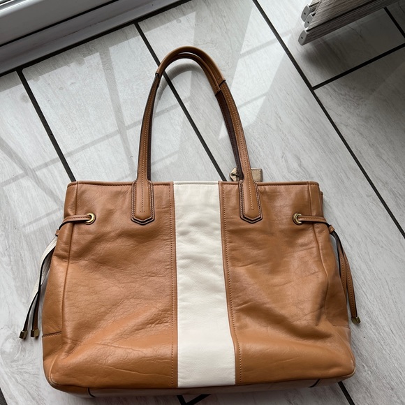 Coach Purse - Picture 7 of 10